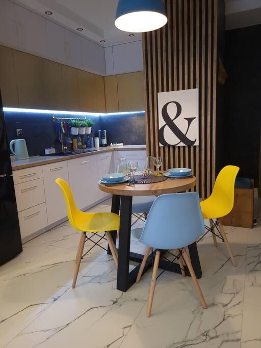 Apartament Rainbow Apartment Bialystok Bagian luar foto